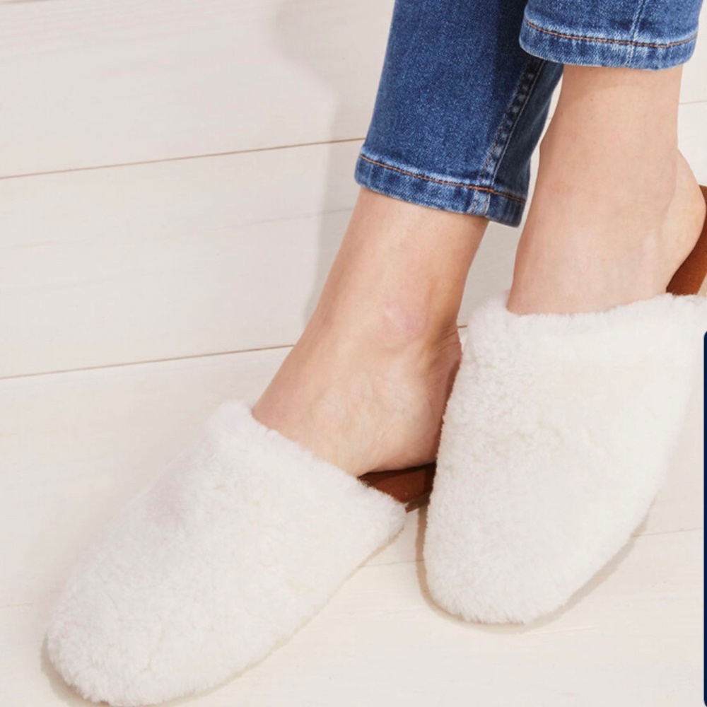 Vineyard Vines Shearling Slides, Pina Colada, fall autumn winter slippers